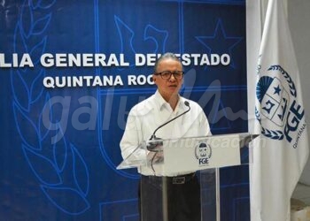 Cancún, 2 de Diciembre.- El fiscal del estado Oscar Montes de Oca, en rueda de prensa presento detalles de la detencion y los hechos ocurridos por la madrugada en el fraccionamiento Paraiso Maya, sm 10 , donde 3 sujetos resultaron implicados por delitos de abuso sexual.