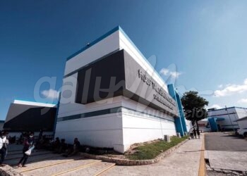 Cancun, 26 Julio.- Imagenes de las filas en el Hospital General de Cancun para la vacunacion segunda dosis de Pfizer para +40 y primera de AstraZeneca para +18. La fila avanza sin contratiempo.