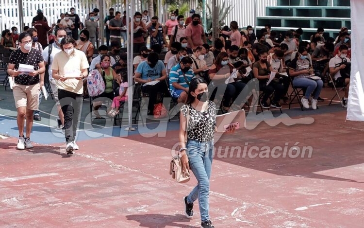 Cancun, 08 de octubre.-  AsÃ­ cierra la semana la Jornada de Vacunacion para personas mayores de 18 aÃ±os en CancÃºn, en el modulo del Jacinto Canekâ€¦ La vacunacion para este grupo poblacional termina el proximo miercoles 13 de Octubreâ€¦