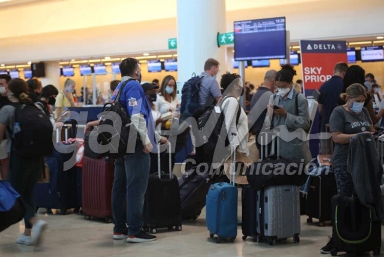 Cancun, 2  febrero.-Como ocurre desde que comenzo el año, los martes es uno de los dias con menos operaciones en el Aeropuerto Internacional de Cancun, que hoy no llegaran a las 300.
