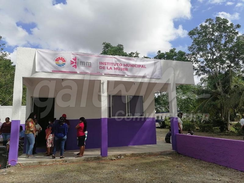 Ayuntamiento de Benito Juárez acerca servicios de Salud Mental a cancunenses