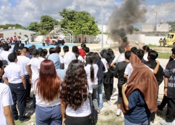 Bomberos de Puerto Morelos destacan la importancia de las tareas de prevención
