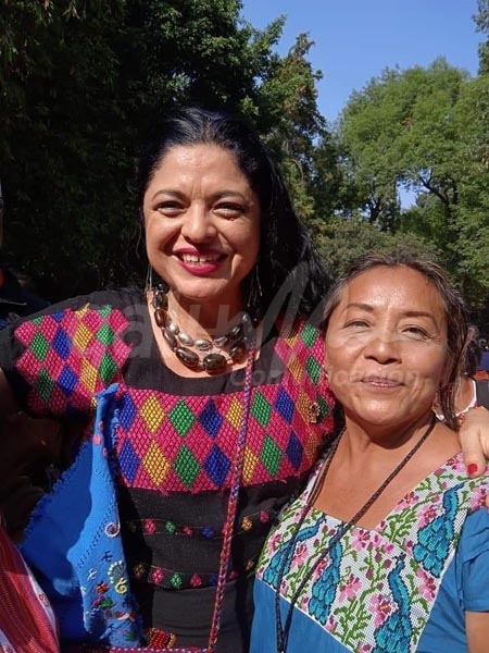Artesanos de la zona maya participaron en II encuentro textil en Los Pinos