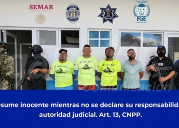 Cuatro detenidos que ofrecían drogas en la playa Xcalacoco