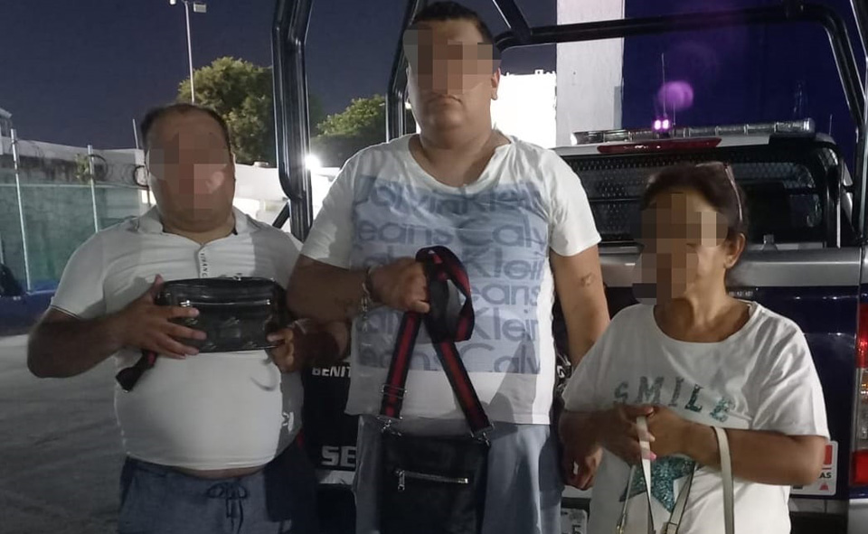 Tres detenidos luego de robar las pertenencias de una mujer en un supermercado
