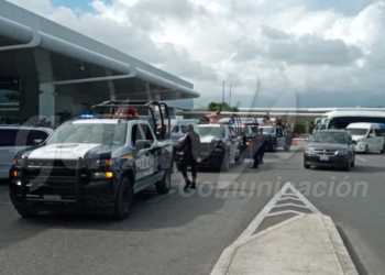 Ciudadanos de Cancún "hartos" de los bloqueos de taxistas; Jorge Aguilar