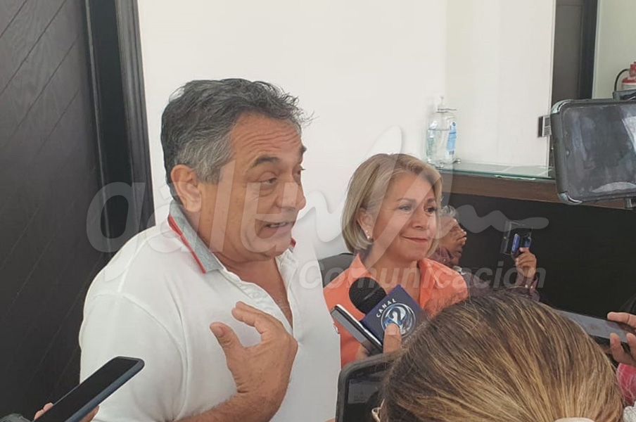 Pedirán juicio político a tres funcionarios por estar en contra de Uber