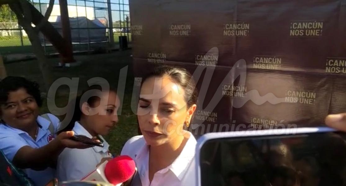 Dan de baja a dos policías de Cancún por corrupción