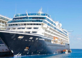 Por primera vez llega a Cozumel el crucero Azamara Onward, con bandera de Bermudas