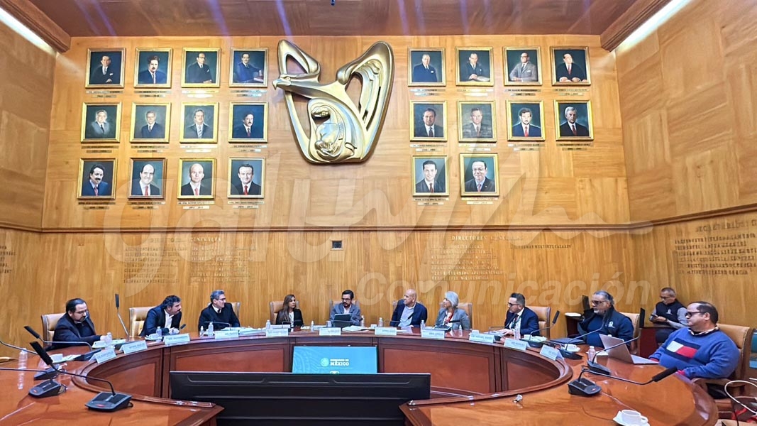 A revisión el plan integral de salud para mejorar el servicio