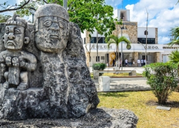 Respaldo de todos los sectores de Tulum a Diego Castañón