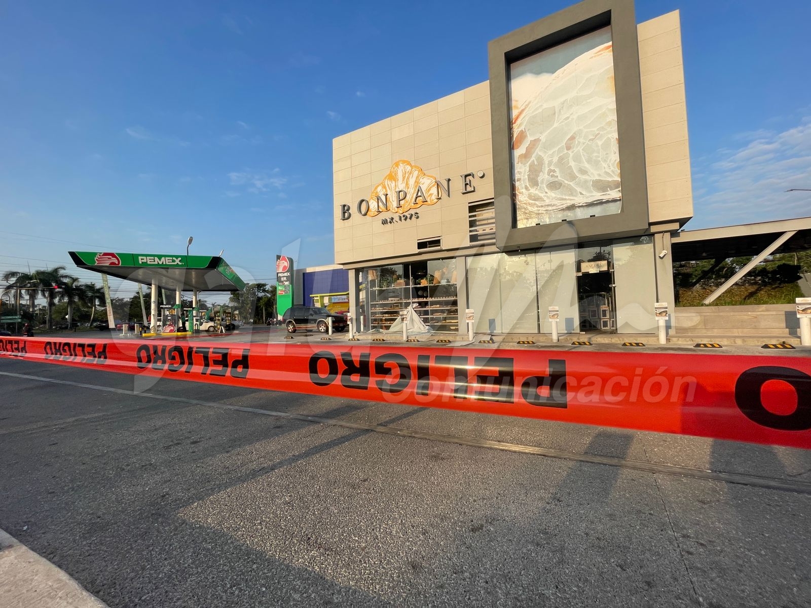 Reportan explosión en panadería cerca de gasolinera y hospital de Cancún