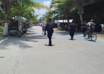 Despliegan operativo policiaco especial en zona turística de Mahahual