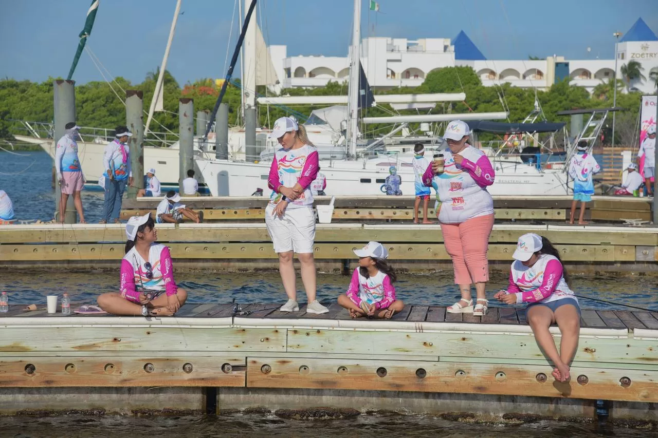 Isla Mujeres y Bacalar ganan torneo estatal de pesca infantil