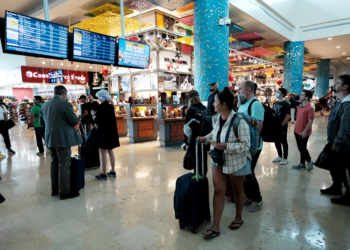 El aeropuerto de Cancún, con 542 vuelos y 273 arribos