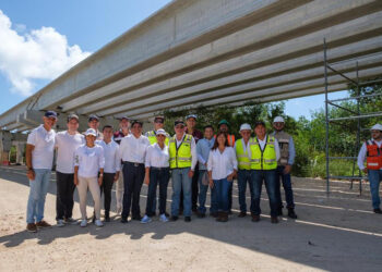 Puente Nichupté con avance de obra del 22%