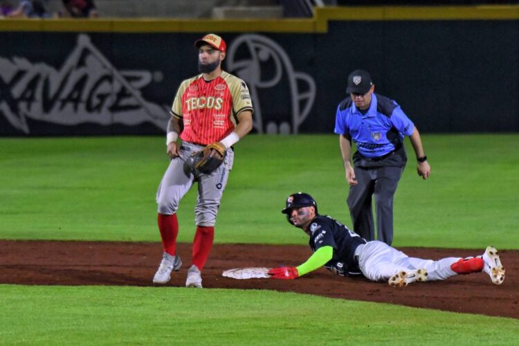 Tecolotes gana 15-2 a la peor versión de Tigres e iguala la serie en Cancún