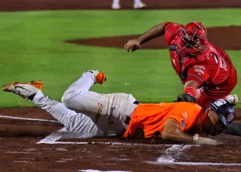 Tigres reacciona y le gana 9-2 a los Diablos en Cancún