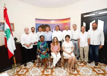 Alcalde de Mérida Renán Barrera se reúne con  cónsules de 7 países