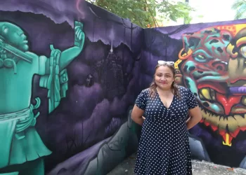 Expresión de arte urbano en paredes del “Andrés Quintana Roo”