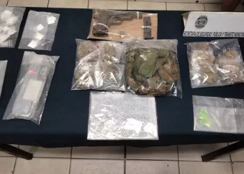 Asegurados cinco individuos con armas y drogas 