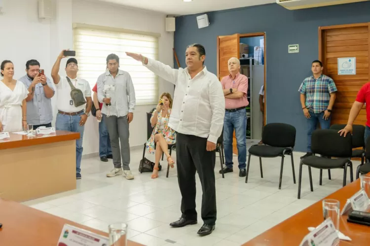 Nombran a Esli Ernesto Hernández nuevo titular de la Contraloría en Tulum