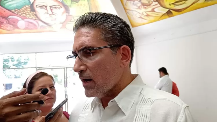 Garantizan atención a menor con leucemia a la que le robaron medicamentos