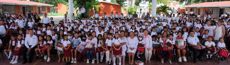 Con cerca de 350,000 estudiantes de nivel básico inicia ciclo escolar 2023-2024 en Quintana Roo