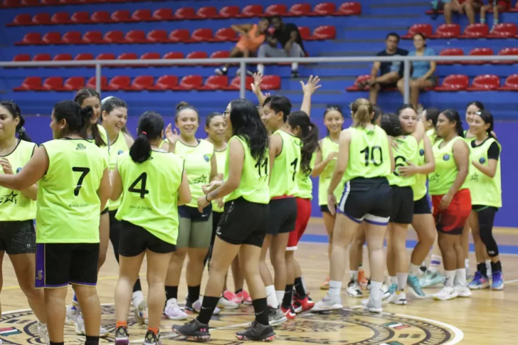 Fiesta deportiva con juego de estrellas de la liga Futuras Promesas del Básquetbol