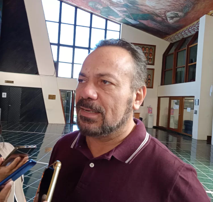 Julián Ricalde considera que se debe evaluar el trabajo de los funcionarios estatales