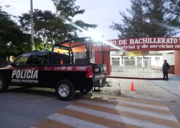 Refuerzan la vigilancia policiaca en escuelas de Cozumel