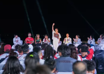 A la orilla del mar en Cancún, inauguran los Paranacionales CONADE 2023