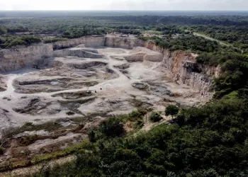 Sancionan a dos bancos de material pétreo en Quintana Roo por no tener permisos