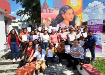 Imparten curso de marketing digital a mujeres mayas de Felipe Carrillo Puerto