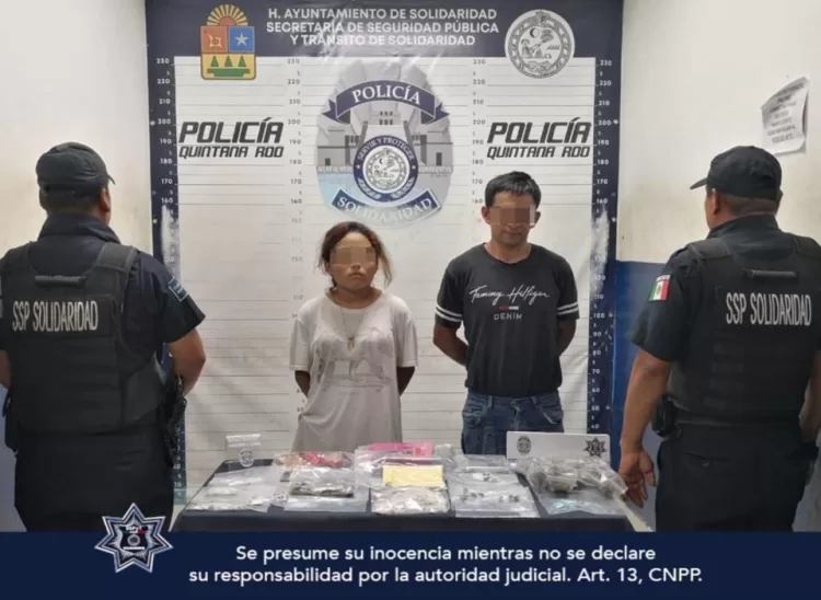 Aseguran paquete con droga escondido en un arbusto frente a un restaurante