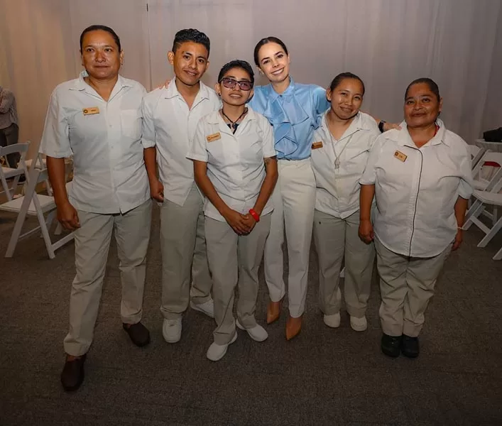 Entregan distintivo “Corazón Azul” a hotel de Cancún por su trabajo contra la trata de menores