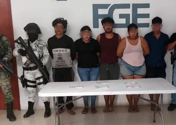 Docena de detenidos arroja cateo a 8 inmuebles de Solidaridad