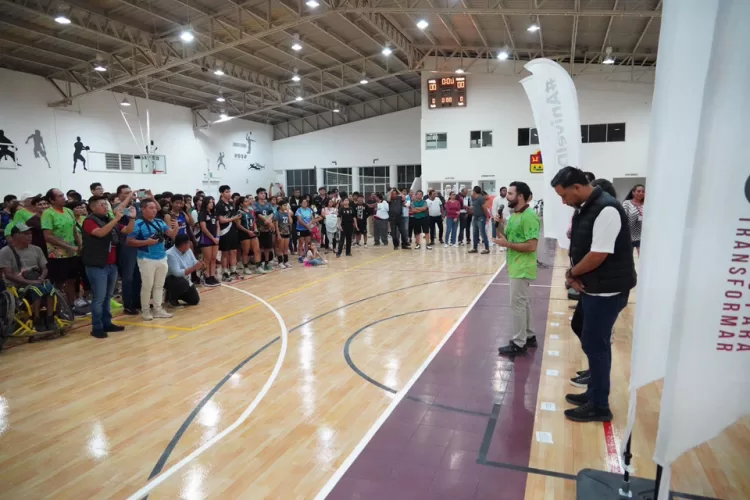 Entregan primera etapa de la rehabilitación del gimnasio Nohoch Suku´n de Chetumal
