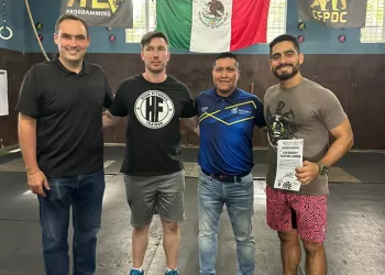 Capacitan a instructores de Playa del Carmen en crossfit y entrenamiento funcional