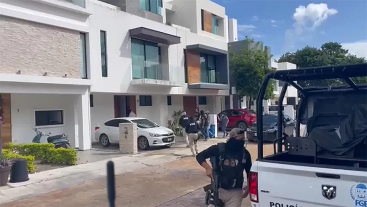 Detienen a dos personas y rescatan a tres extranjeras en cateo realizado en Cancún por trata de personas