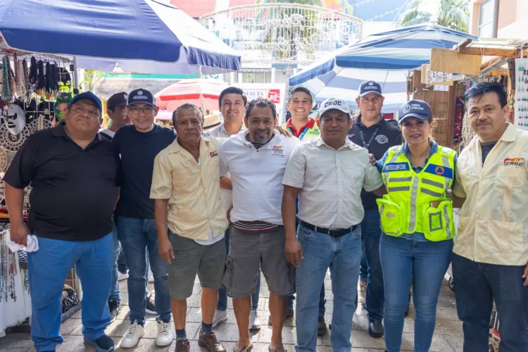 Alcaldesa Lili Campos recorre la 5ª Avenida para evaluar mejoras