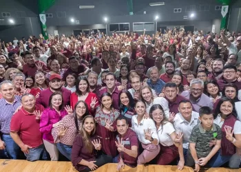 Morena Quintana Roo cierra filas en Cancún