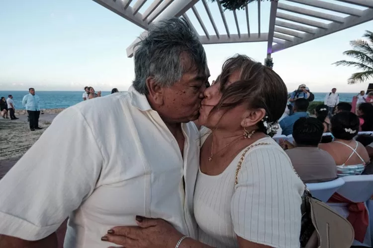 Inicia la inscripción para participar en boda colectiva en Playa del Carmen