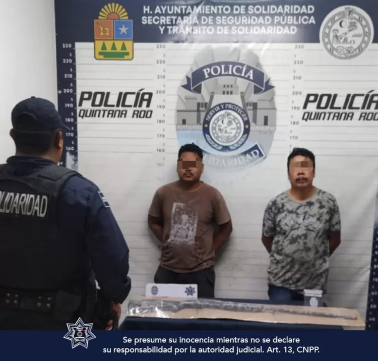 Capturan a dos individuos con un arma larga