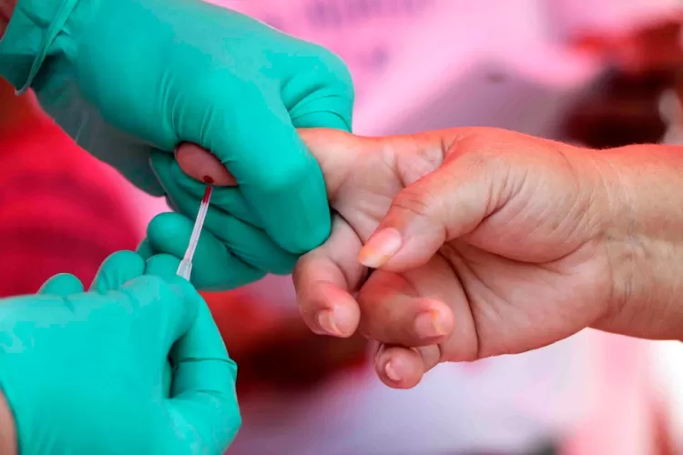 Denuncian reforma en Quintana Roo que pone en riesgo derechos de personas con VIH