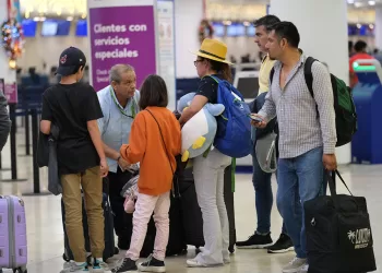 El aeropuerto de Cancún registrará este día 319 arribos