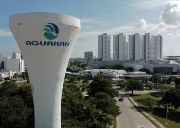 Aguakan tomará acciones legales ante retiro de concesión y garantiza el suministro