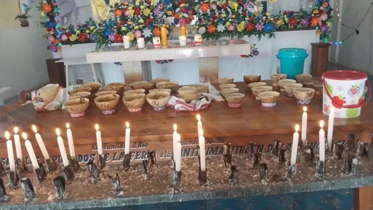 Dignatarios mayas ofrecen comidas ancestrales en veneración a la Cuaresma