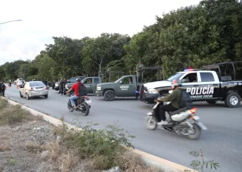 Refuerzan filtros de seguridad y operativos coordinados en Cancún