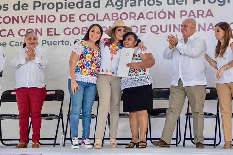 Entregan 744 títulos de propiedad en Felipe Carrillo Puerto